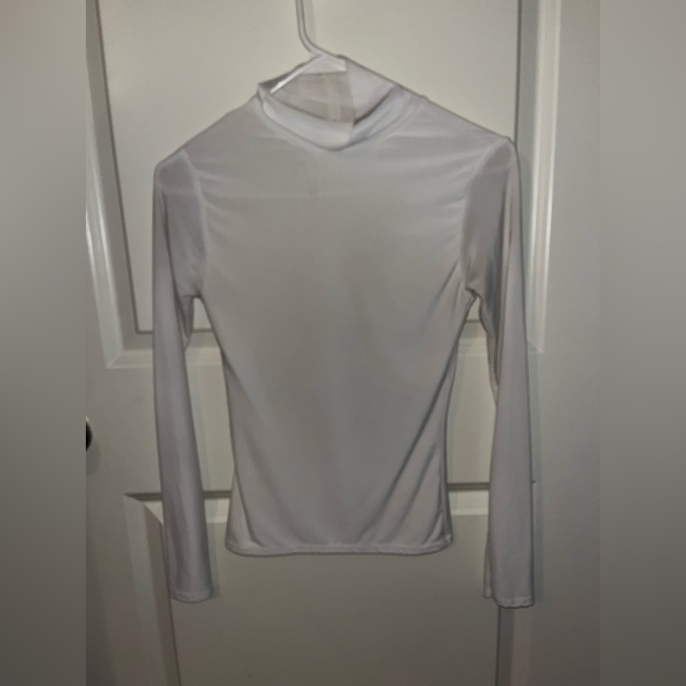 White turtleneck layering piece